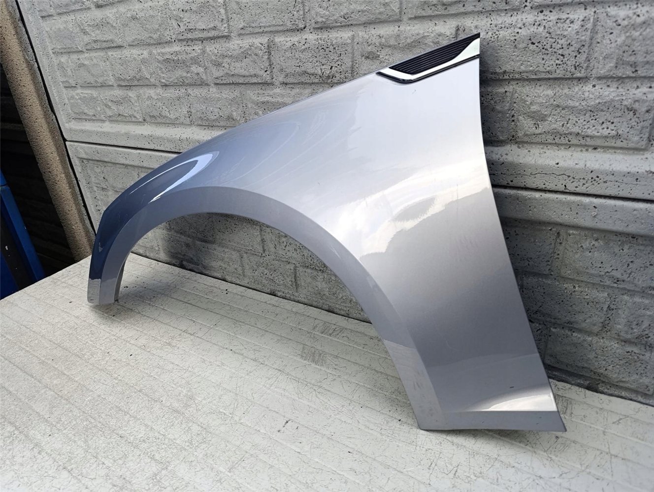 AUDI A5 8W6 F5 16-24 BŁOTNIK LEWY PRZEDNI ORYGINAŁ (17557739315)