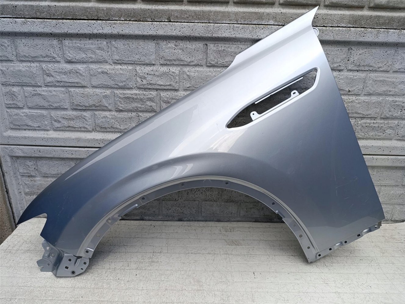 MAZDA CX-60 BŁOTNIK LEWY PRZÓD ORYGINAŁ (17557800092)