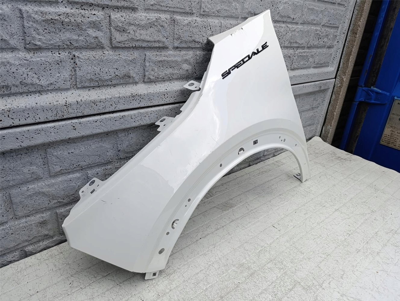 ALFA ROMEO JUNIOR 24- BŁOTNIK PRZEDNI LEWY ORYGINAŁ (17557819428)