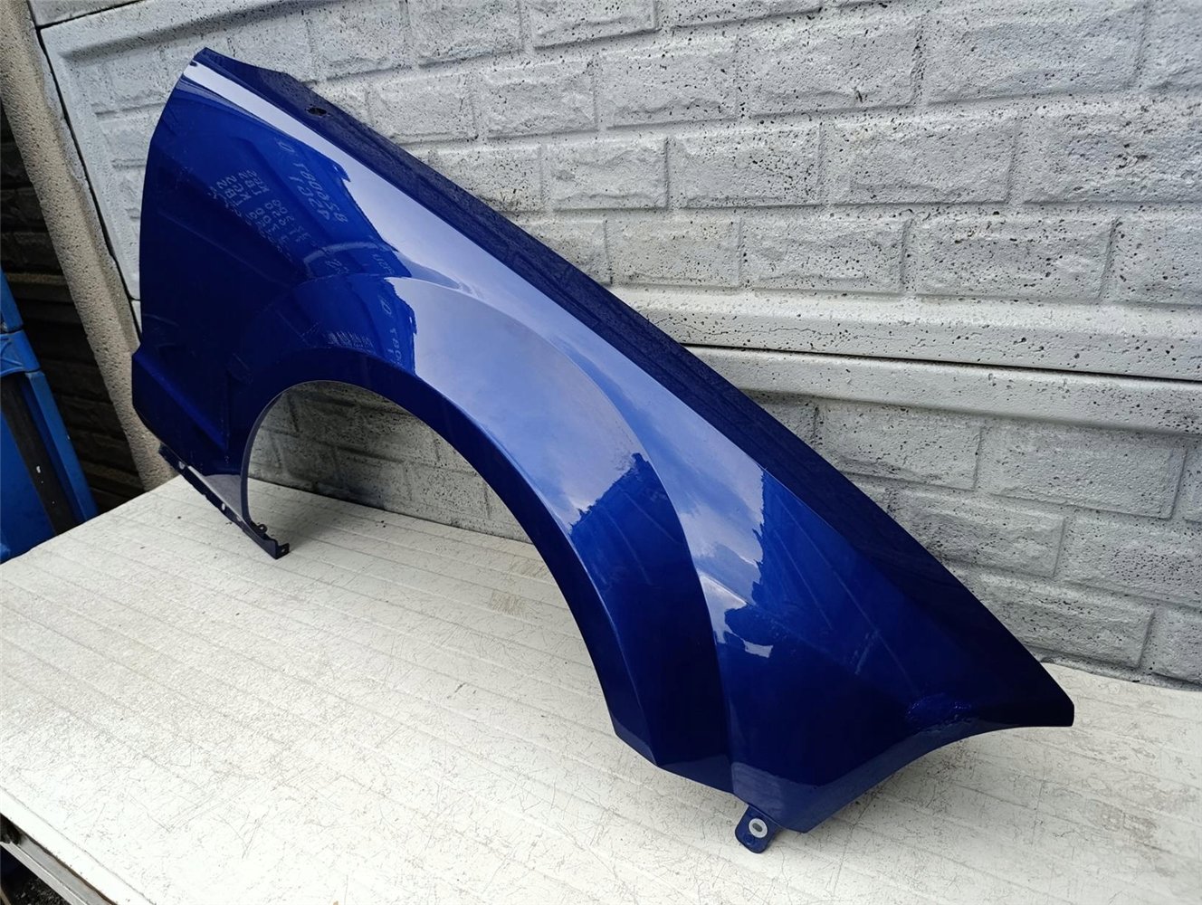 FORD MUSTANG V 5 2004-2009 BŁOTNIK PRZEDNI PRAWY ORYGINAŁ (17557851716)