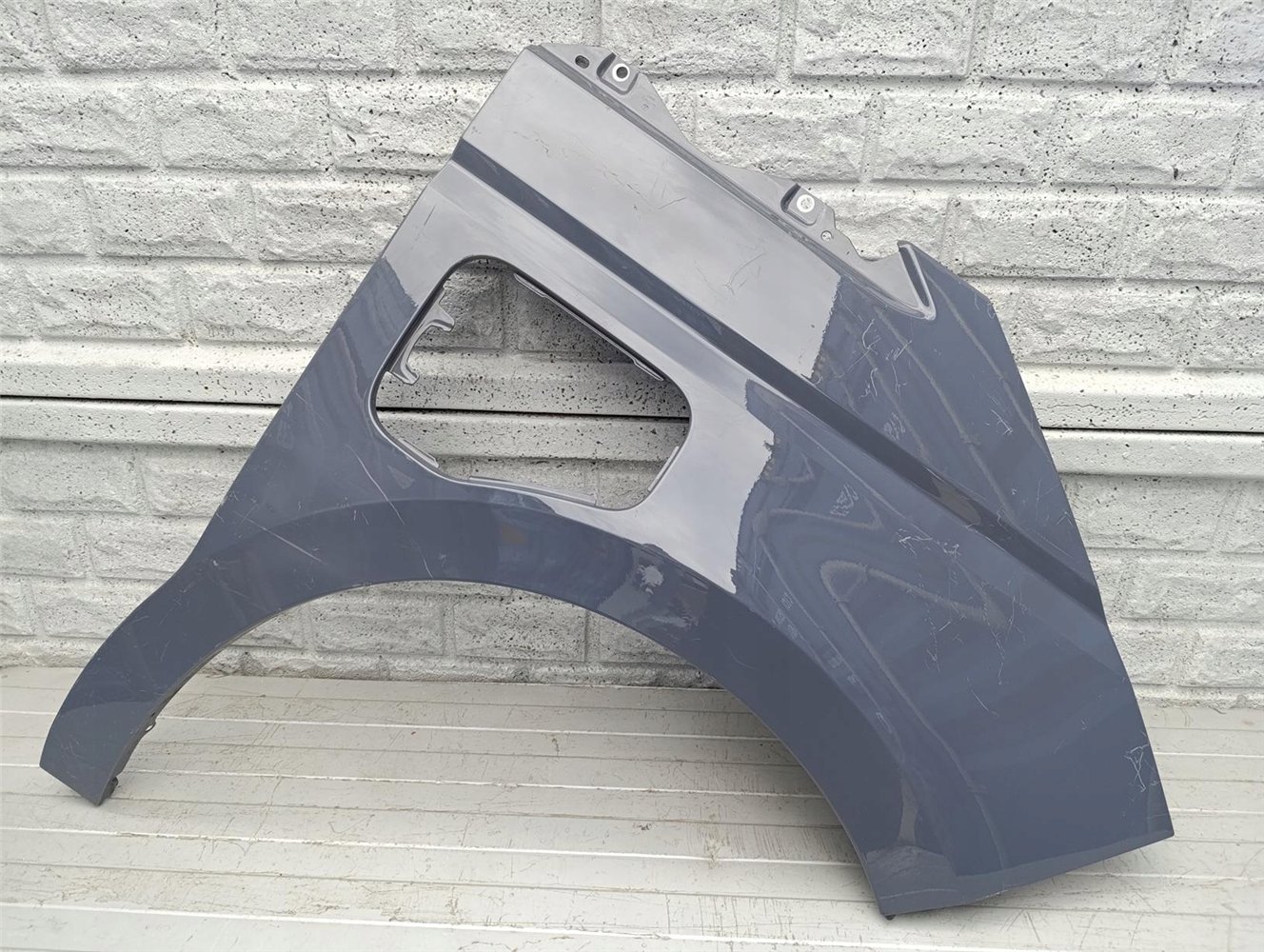 VW T7 7T MULTIVAN PLUG-IN E-HIBRID BŁOTNIK PRAWY ORYGINAŁ (17557899666)