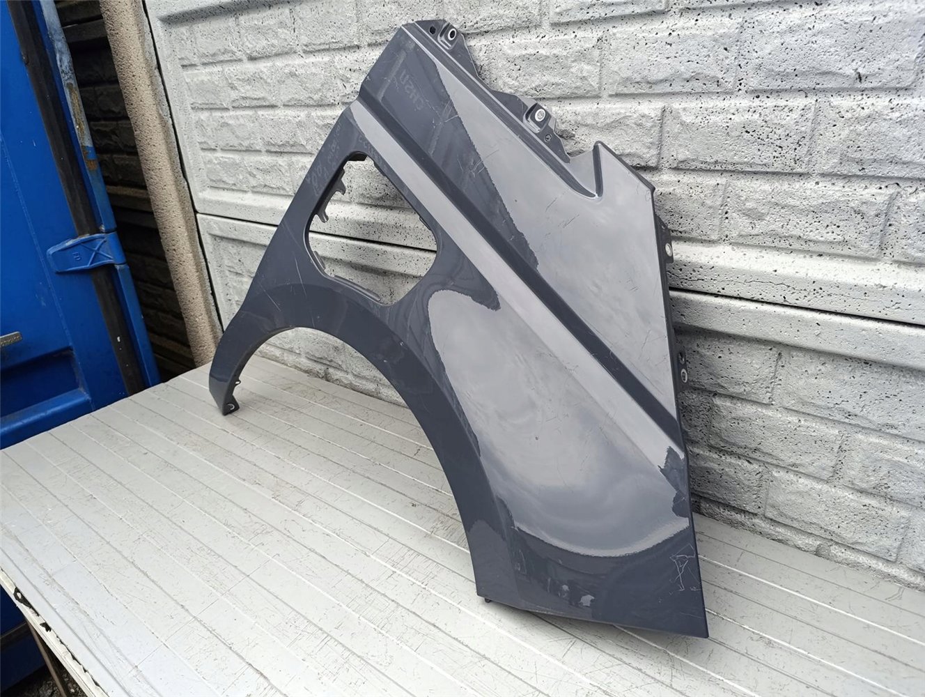 VW T7 7T MULTIVAN PLUG-IN E-HIBRID BŁOTNIK PRAWY ORYGINAŁ (17557899666)