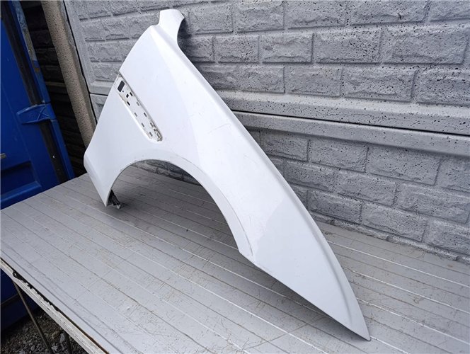 JAGUAR XE 2015-2022 BŁOTNIK PRAWY PRZEDNI ORYGINAŁ (17557904231)