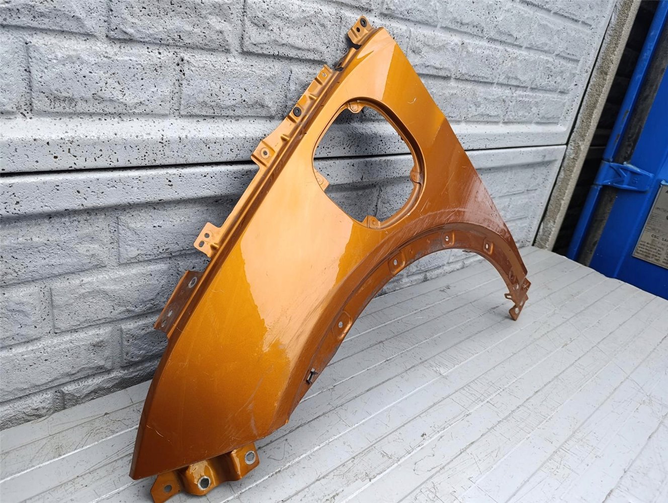 OPEL AMPERA-E BOLT BŁOTNIK PRZEDNI LEWY ORYGINAŁ (17557914823)