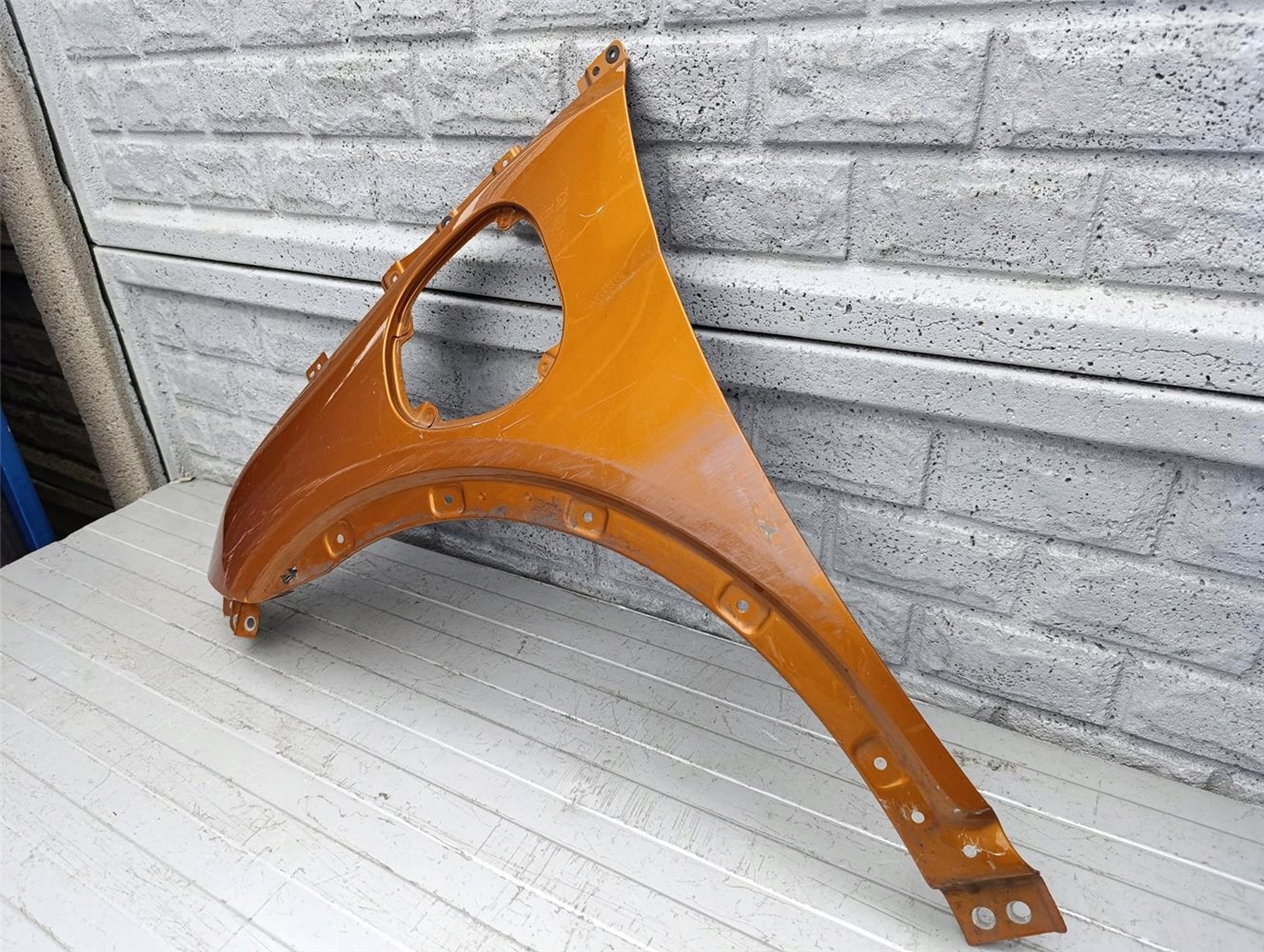 OPEL AMPERA-E BOLT BŁOTNIK PRZEDNI LEWY ORYGINAŁ (17557914823)