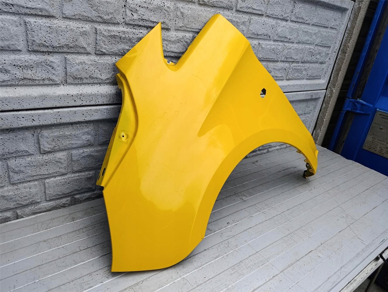 VITO W447 15- BŁOTNIK LEWY PRZEDNI ORYGINAŁ (17557925783)