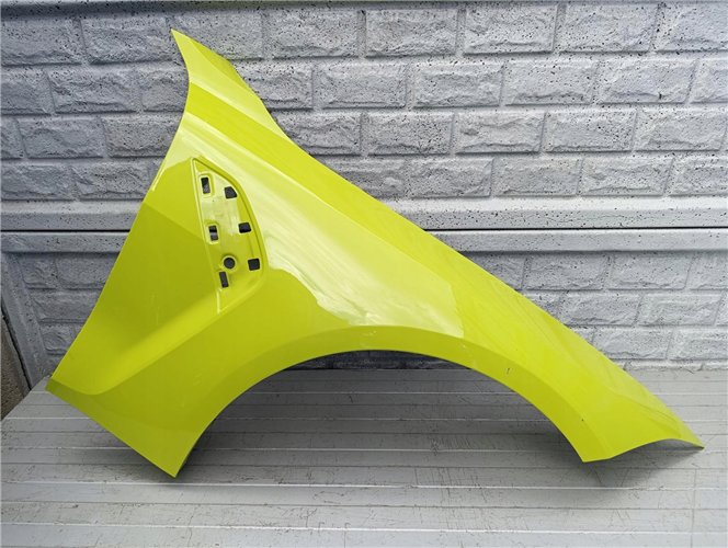 BMW M4 G82 BŁOTNIK PRAWY PRZEDNI ORYGINAŁ (17561492269)