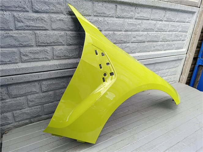 BMW M4 G82 BŁOTNIK PRAWY PRZEDNI ORYGINAŁ (17561492269)