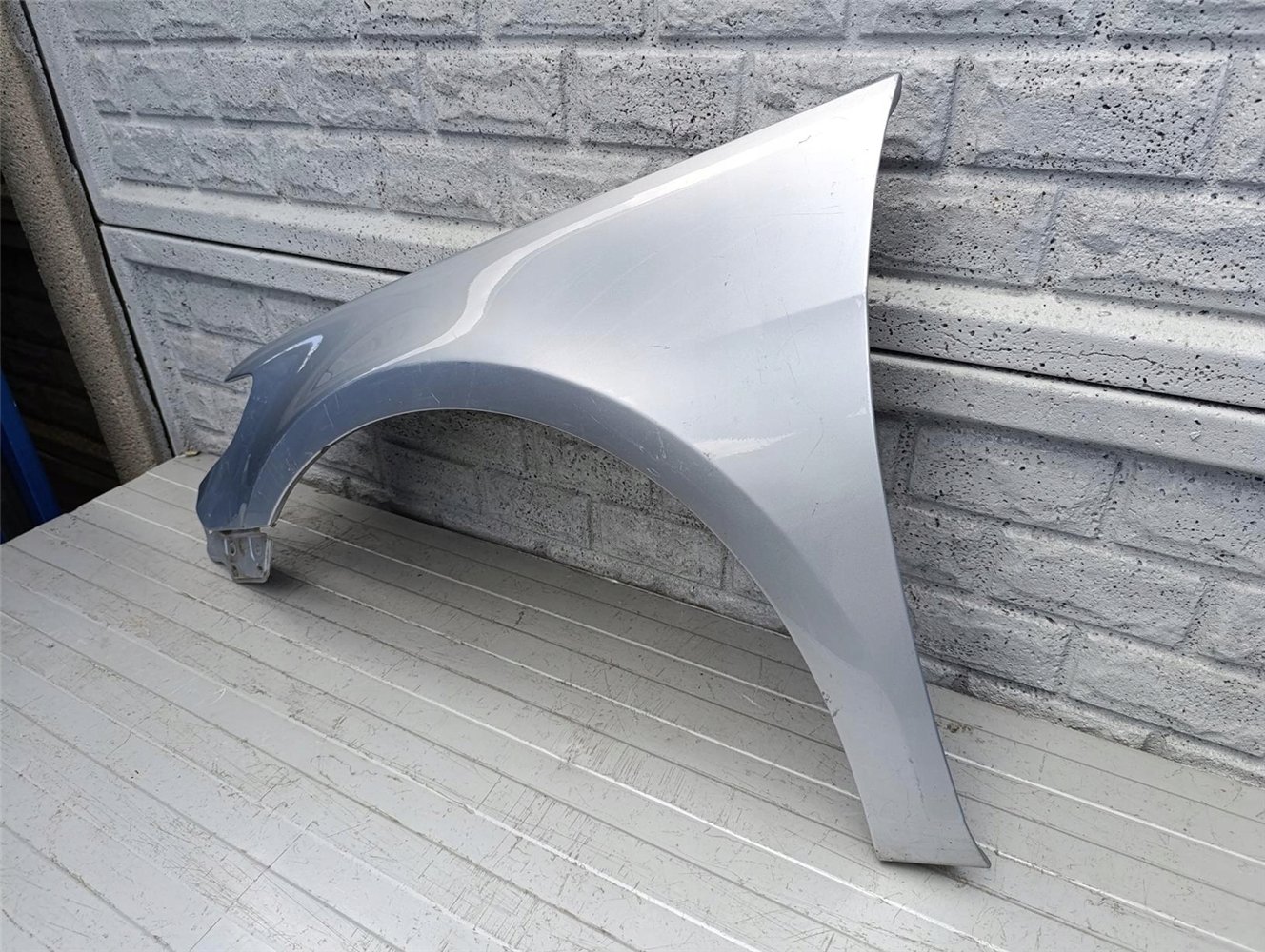 VW PASSAT CC BŁOTNIK PRZEDNI LEWY ORYGINAŁ (17561514609)