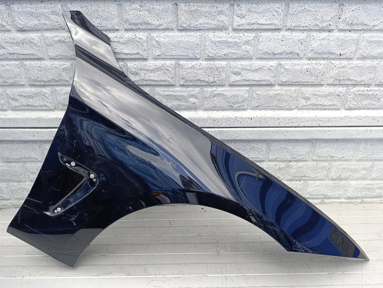 BMW IV 4 F32 F33 F36 BŁOTNIK PRAWY PRZEDNI ORYGINAŁ (17561519890)