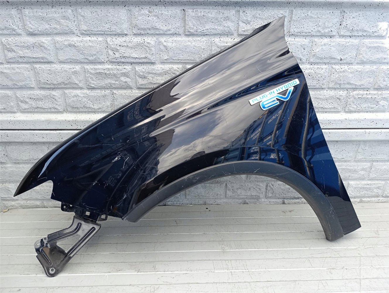 MITSUBISHI OUTLANDER 12-15 BŁOTNIK LEWY PRZEDNI ORYGINAŁ (17561614863)