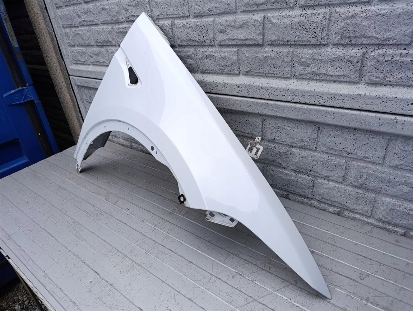 TESLA MODEL X BŁOTNIK PRAWY PRZEDNI ORYGINAŁ (17567087858)