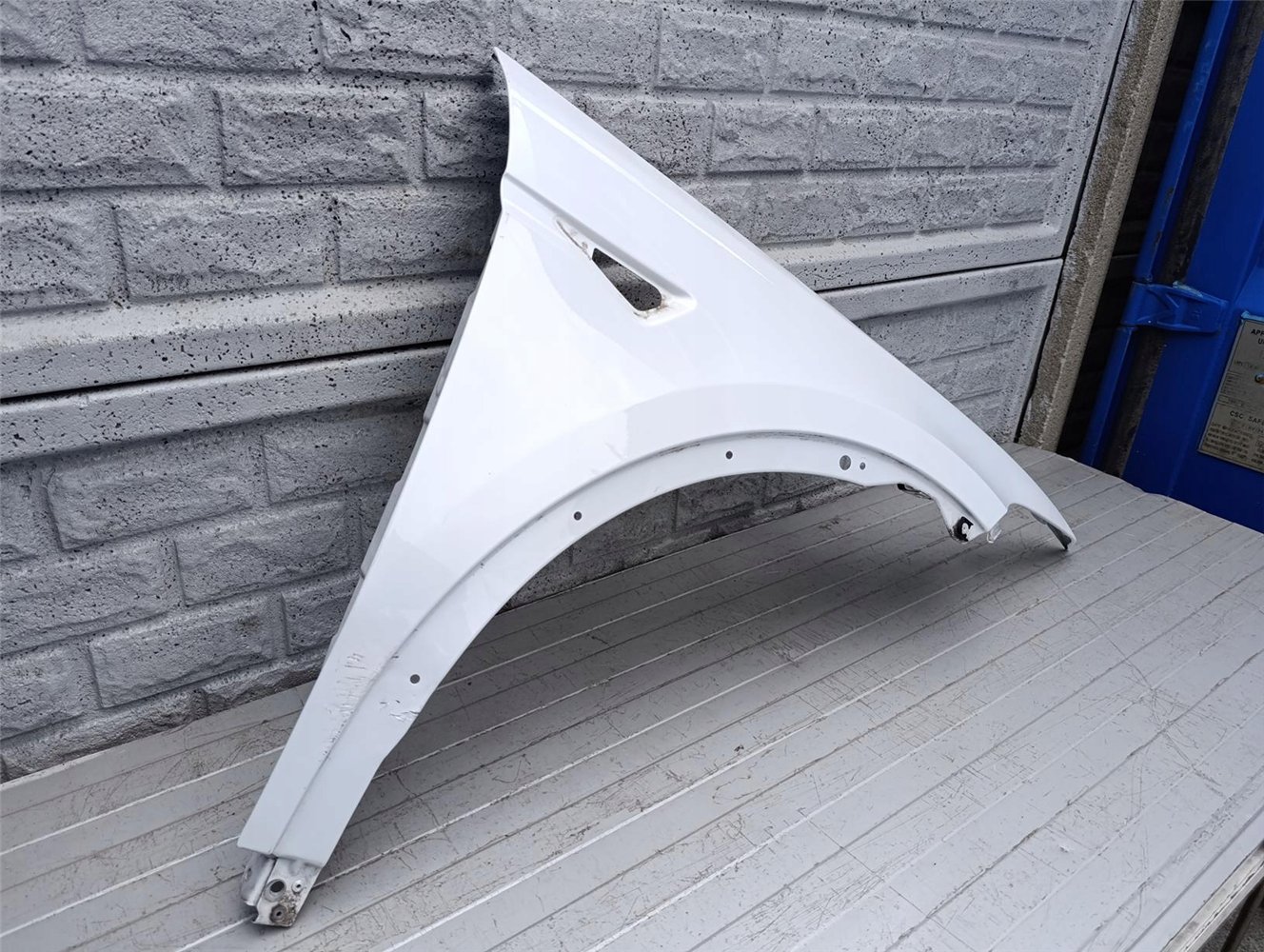 TESLA MODEL X BŁOTNIK PRAWY PRZEDNI ORYGINAŁ (17567087858)