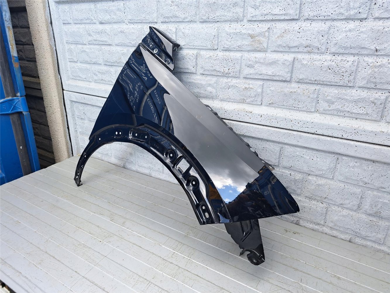 OPEL MOKKA 21-24 BŁOTNIK PRZEDNI PRAWY ORYGINAŁ (17567104268)