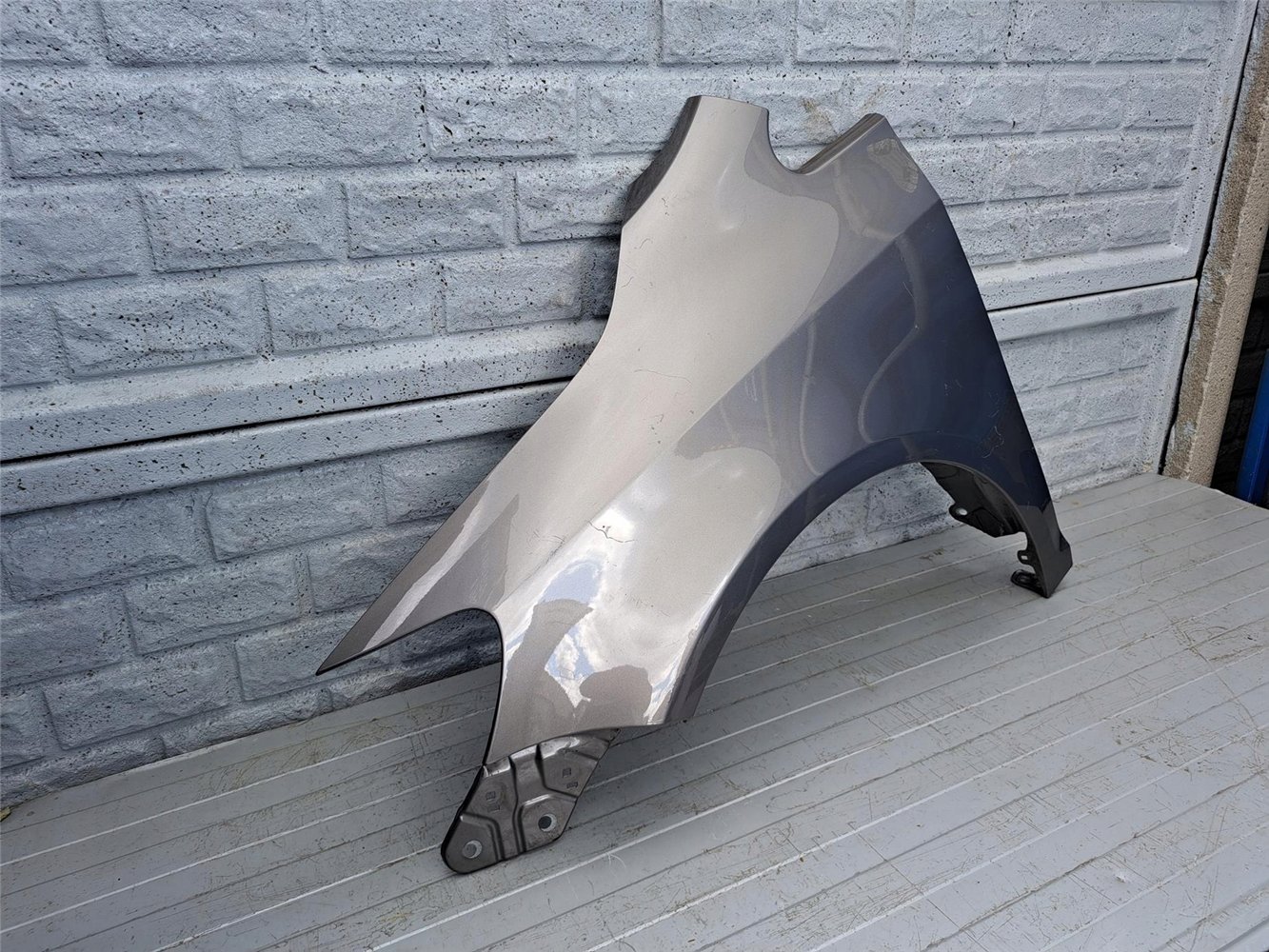 VW GOLF 5 6 + PLUS 04-17 BŁOTNIK LEWY PRZÓD ORYGINAŁ (17567109710)