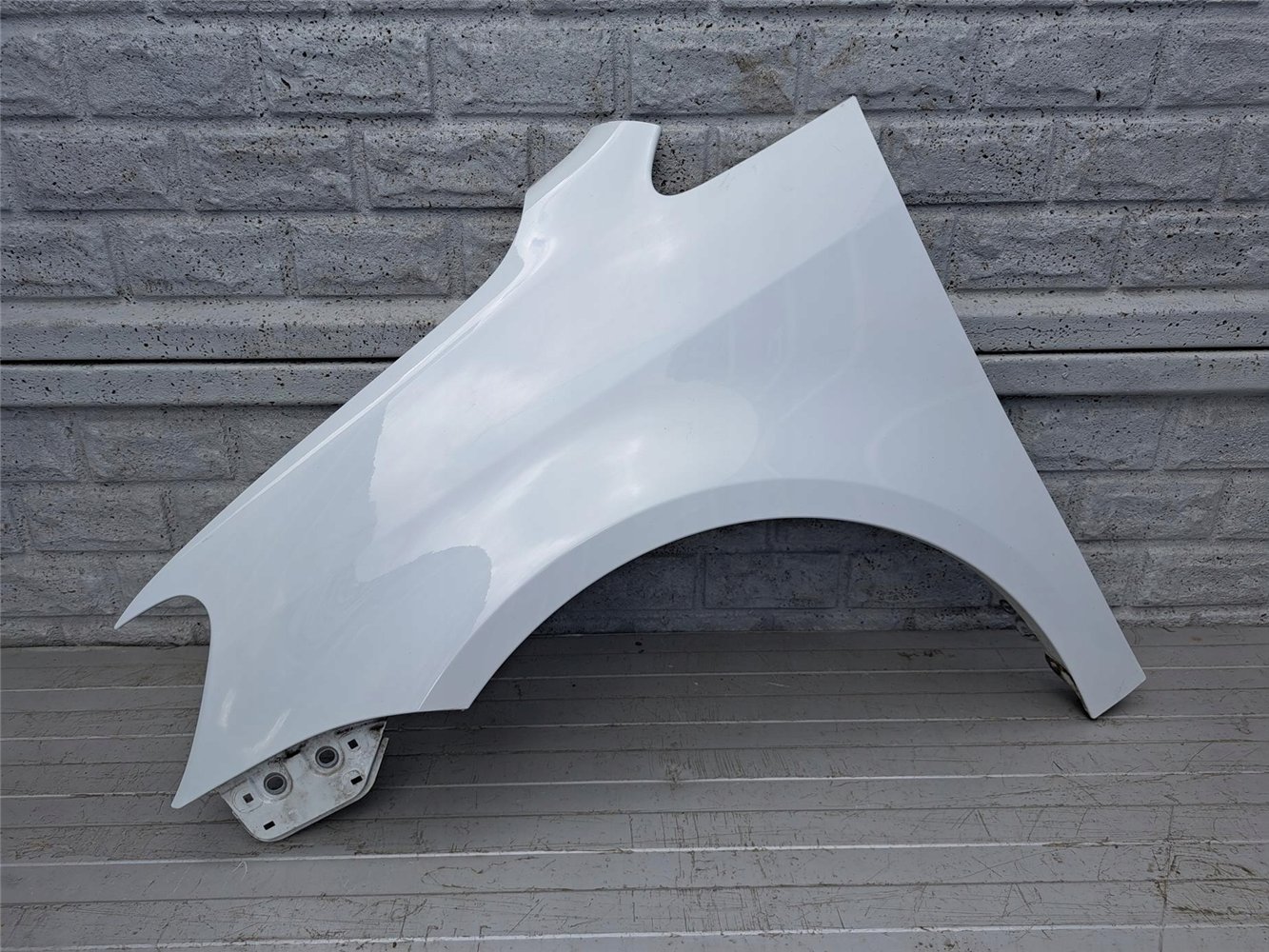 VW TOURAN 1T0 10 -15 BŁOTNIK PRZEDNI LEWY ORYGINAŁ (17567114288)