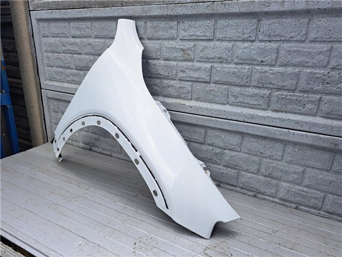 MERCEDES GLB 247 X247 BŁOTNIK PRAWY PRZEDNI ORYGINAŁ (17567119125)