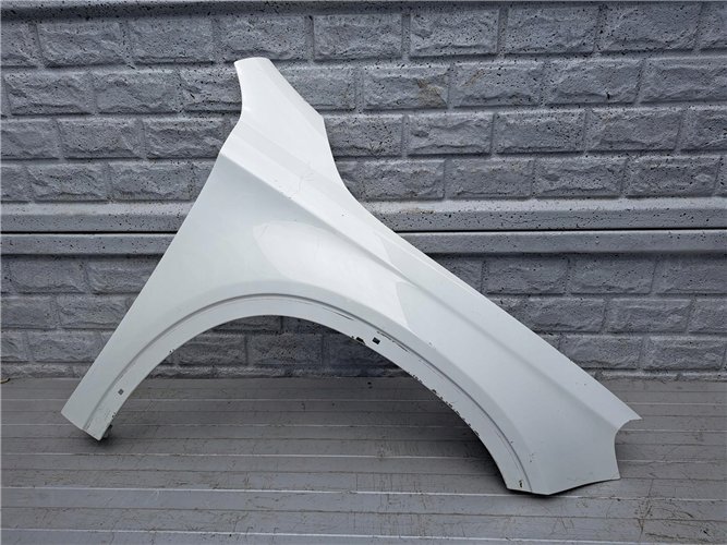 MERCEDES GLA W 156 W156 BŁOTNIK PRZEDNI PRAWY ORYGINAŁ (17567158430)