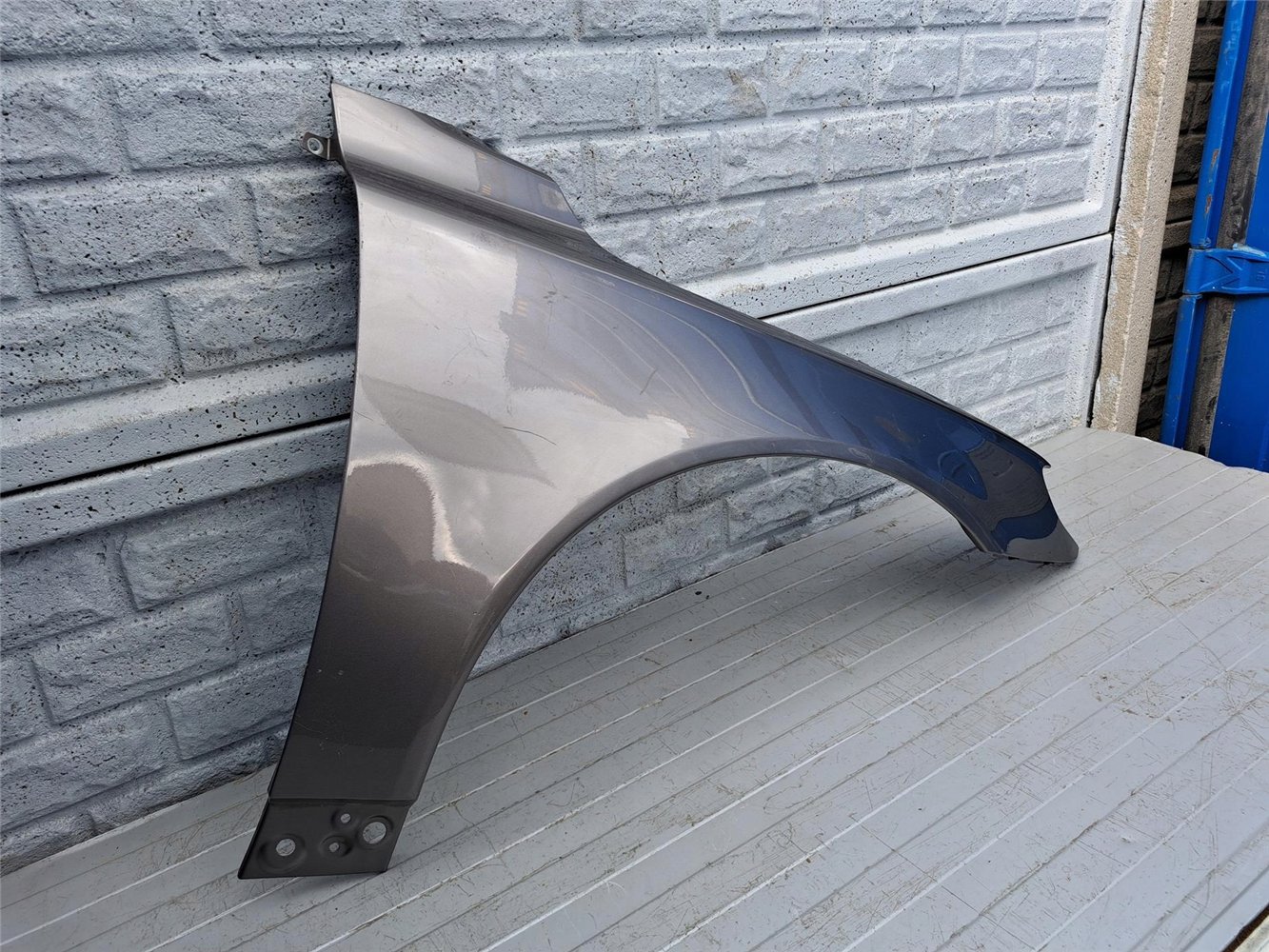 VOLVO S80 V70 2007-2018 BŁOTNIK PRAWY PRZEDNI ORYGINAŁ (17567177357)