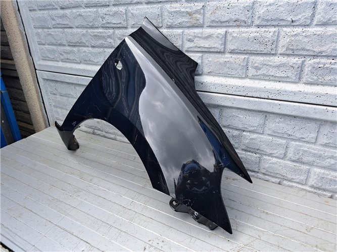 SUZUKI SWIFT MK8 17 -24 BŁOTNIK PRZEDNI PRAWY ORYGINAŁ (17567180038)