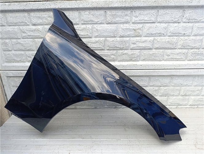 MERCEDES E-KLASA W214 W 214 23- BŁOTNIK PRAWY ORYGINAŁ (17570893605)