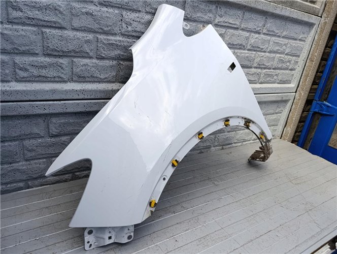 OPEL MOKKA BŁOTNIK LEWY PRZEDNI ORYGINAŁ (17570903297)