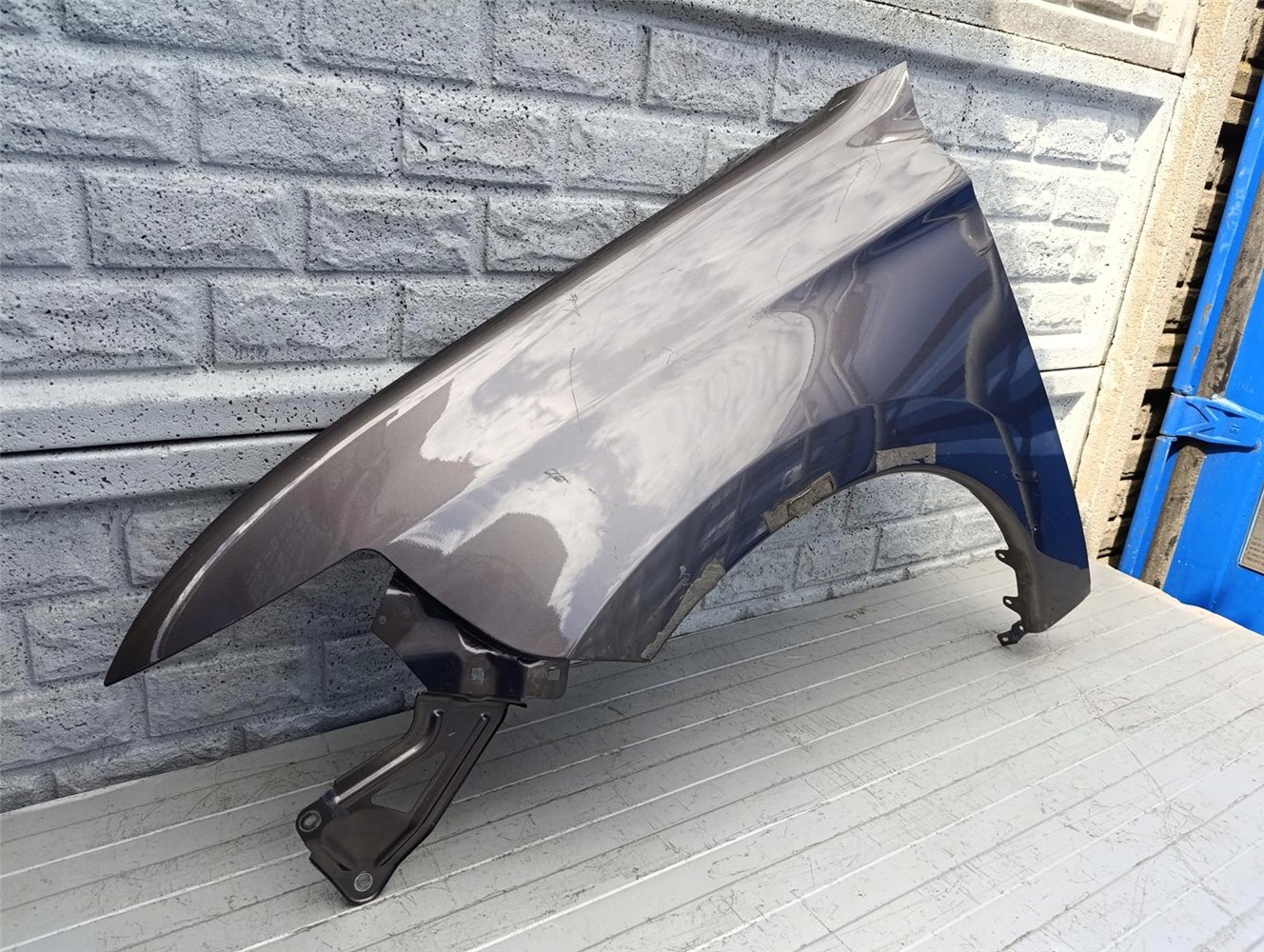 MITSUBISHI OUTLANDER 13-20 LIFT BŁOTNIK LEWY (17578569850)