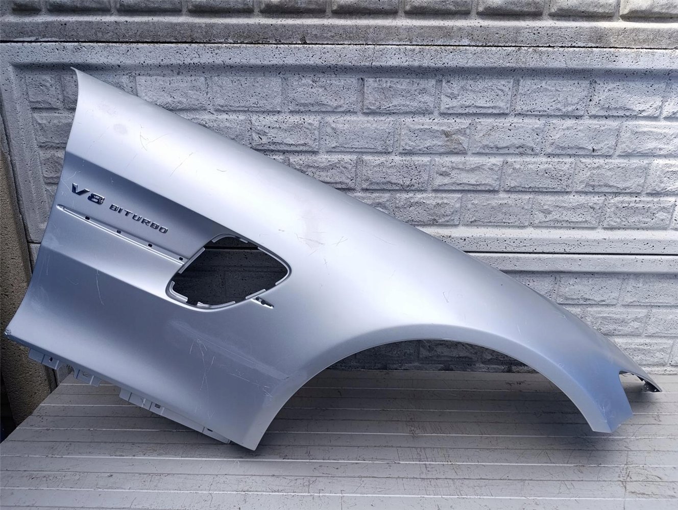 MERCEDES AMG GT R 2016- BŁOTNIK PRAWY PRZEDNI ORYGINAŁ (17578582898)