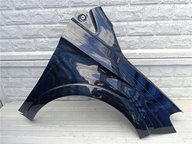 MERCEDES B KLASA W246 ELECTRIC DRIVE BŁOTNIK PRAWY ORYGINAŁ (17578600225)