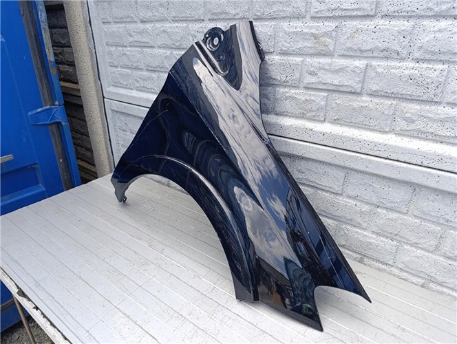 MERCEDES B KLASA W246 ELECTRIC DRIVE BŁOTNIK PRAWY ORYGINAŁ (17578600225)