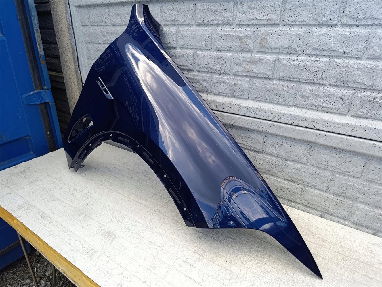 BMW X5 G05 2019-2025 BŁOTNIK PRZEDNI PRAWY ORYGINAŁ (17582315594)