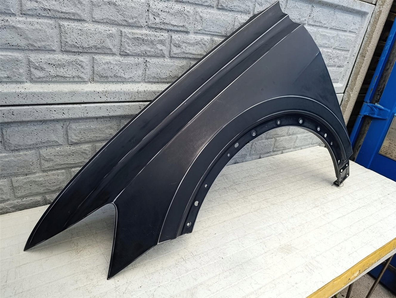 AUDI Q8 Q 8 BŁOTNIK PRZEDNI LEWY NOWY ORYGINAŁ (17582326355)