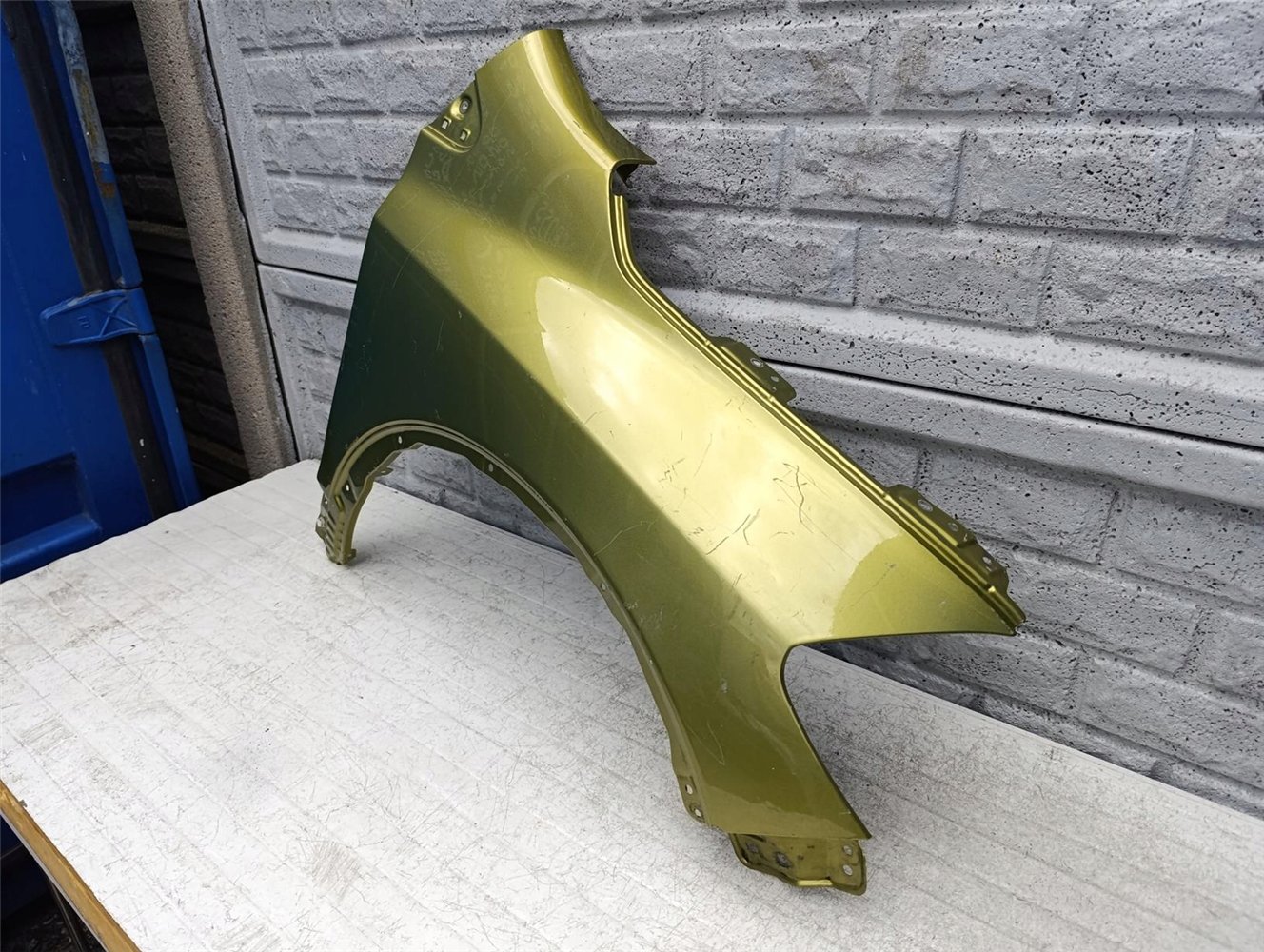 SUZUKI SX4 S CROSS 14-20 BŁOTNIK PRZEDNI PRAWY ORYGINAŁ (17594815144)