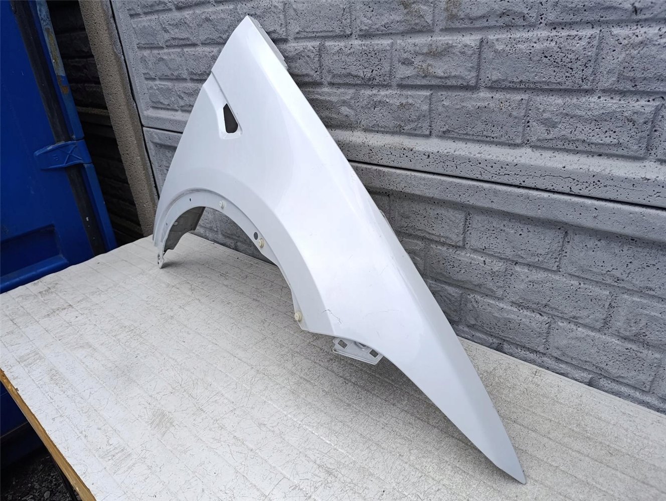 TESLA MODEL X BŁOTNIK PRAWY PRZEDNI ORYGINAŁ (17594844645)