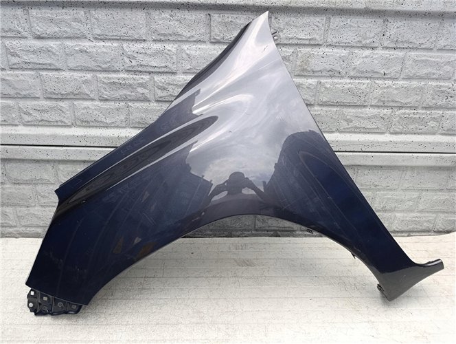 TOYOTA HILUX 15- BŁOTNIK PRZEDNI LEWY ORYGINAŁ (17594930847)