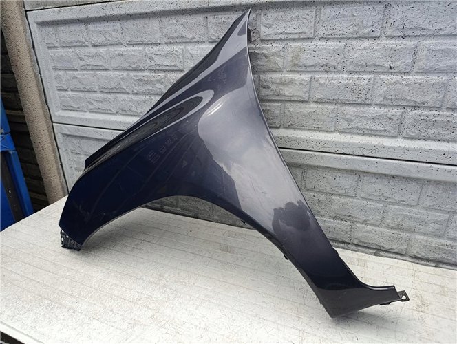 TOYOTA HILUX 15- BŁOTNIK PRZEDNI LEWY ORYGINAŁ (17594930847)