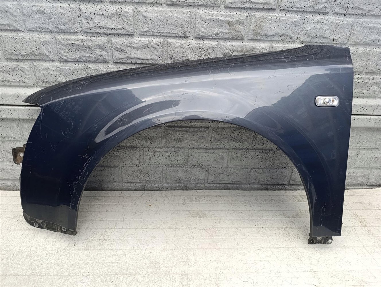 AUDI A4 B6 8E0 00-04 BŁOTNIK PRZEDNI LEWY ORYGINAŁ (17594938928)