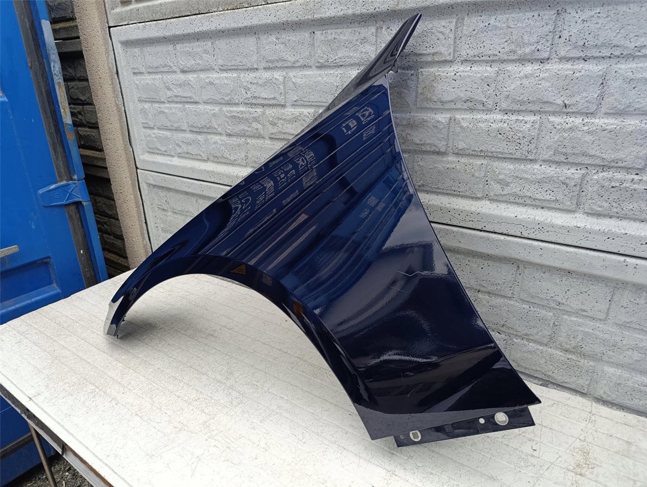 MERCEDES E-KLASA W214 W 214 2023- BŁOTNIK LEWY ORYGINAŁ (17598697001)