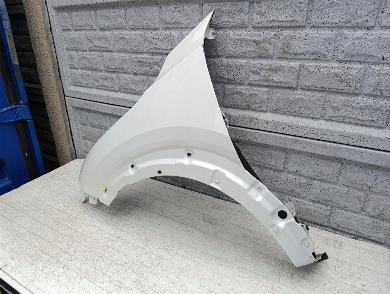 NISSAN JUKE II 2 F16 19-25 BŁOTNIK LEWY PRZEDNI ORYGINAŁ (17598723184)