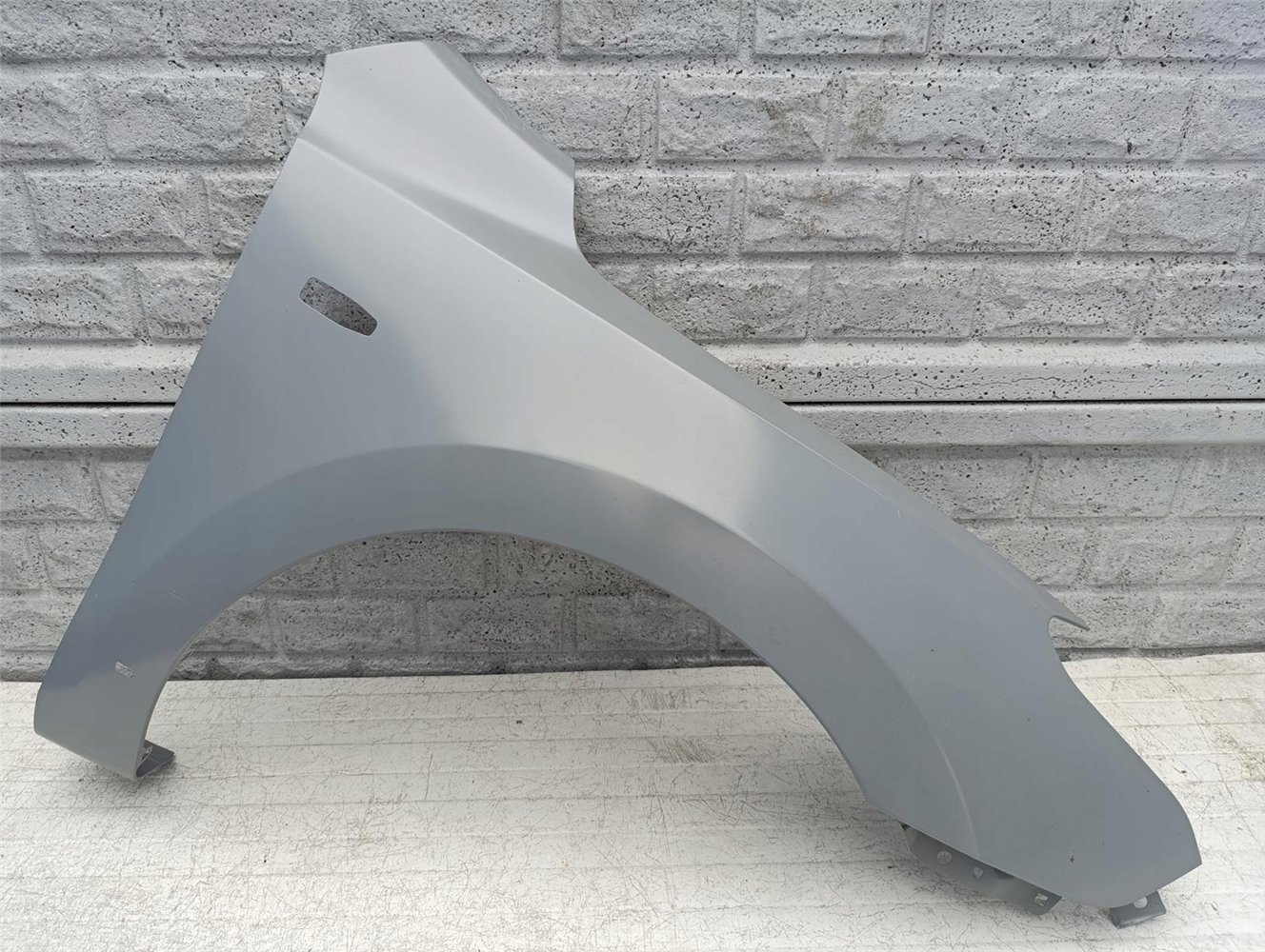 HYUNDAI I30 i30 10 -13 BŁOTNIK PRAWY PRZEDN NOWYI ORYGINAŁ (17598734812)