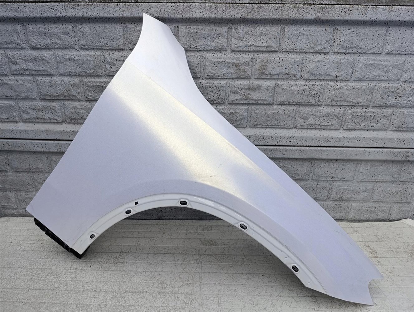 MERCEDES GLC W254 X254 BŁOTNIK PRAWY PRZEDNI ORYGINAŁ (17598764442)