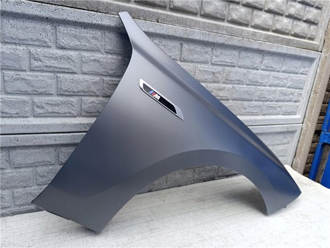 BMW 7 G70 2022- BŁOTNIK PRZEDNI PRAWY ORYGINAŁ (17598799524)