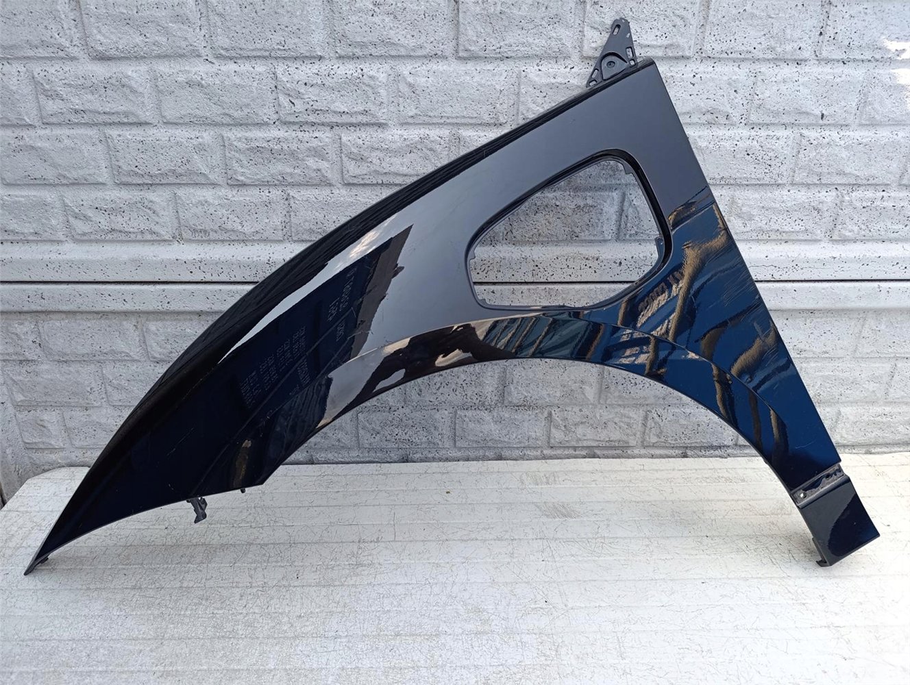 JAGUAR I PACE 2018-2024 BŁOTNIK LEWY PRZEDNI ORYGINAŁ (17602322420)