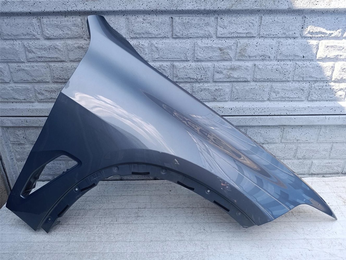 BMW X5 G05 2019-2025 BŁOTNIK PRZEDNI PRAWY ORYGINAŁ (17602328530)