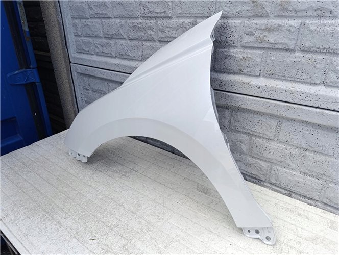 SUZUKI SWIFT Mk9 BŁOTNIK PRZEDNI LEWY ORYGINAŁ (17602411322)