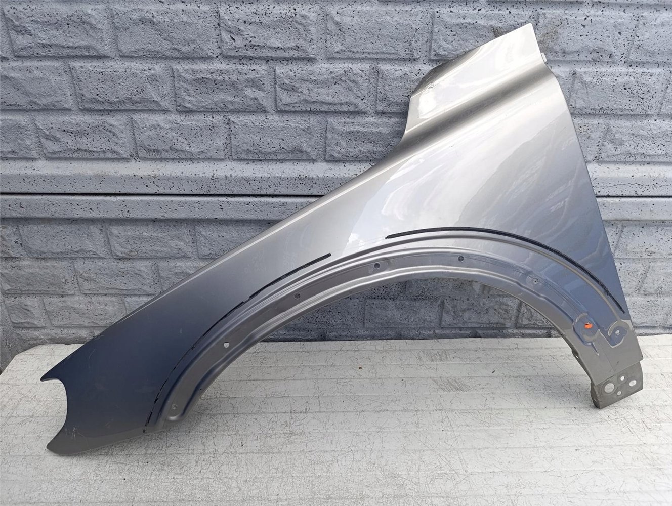 VOLVO XC70 XC 70 CROSS COUNTRY BŁOTNIK LEWY ORYGINAŁ (17602452472)