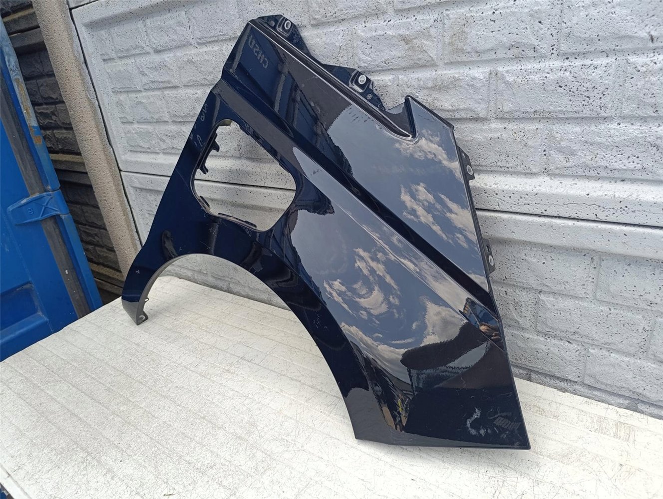 VW T7 7T MULTIVAN PLUG-IN E-HIBRID BŁOTNIK PRAWY ORYGINAŁ (17602455059)