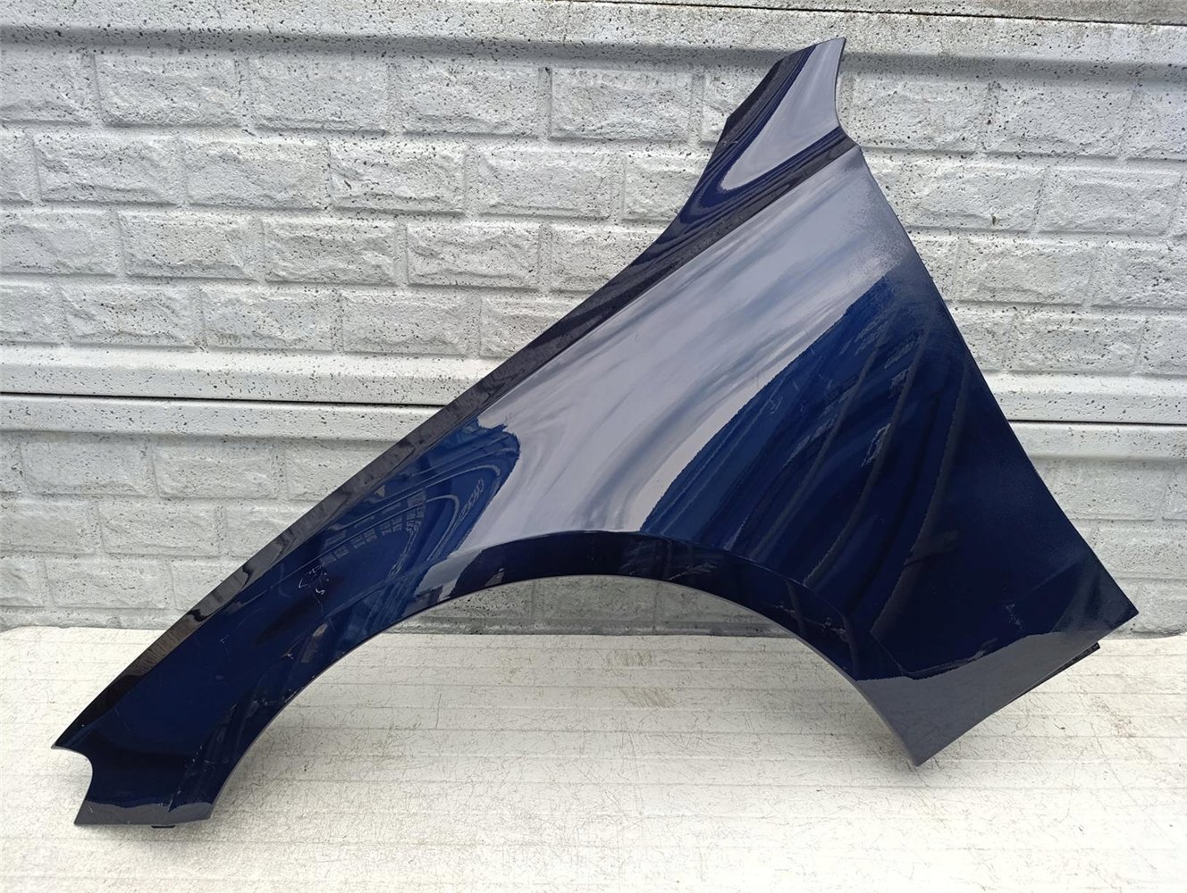 MERCEDES E-KLASA W214 W 214 2023- BŁOTNIK LEWY ORYGINAŁ (17605760099)