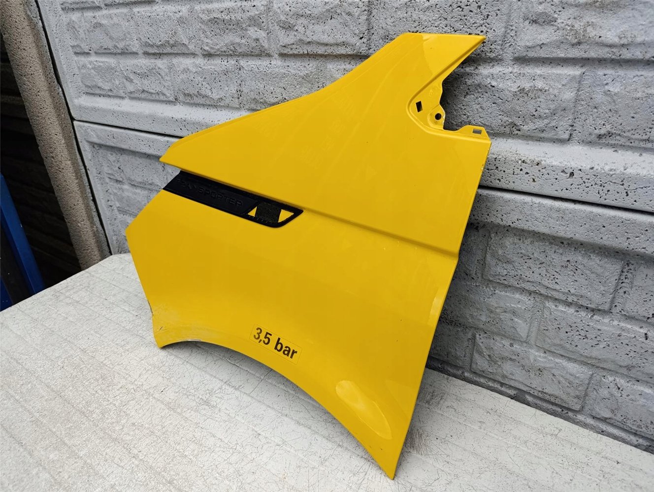 VW T6 LIFT T6.1 TRANSPORTER BŁOTNIK LEWY ORYGINAŁ (17605764336)