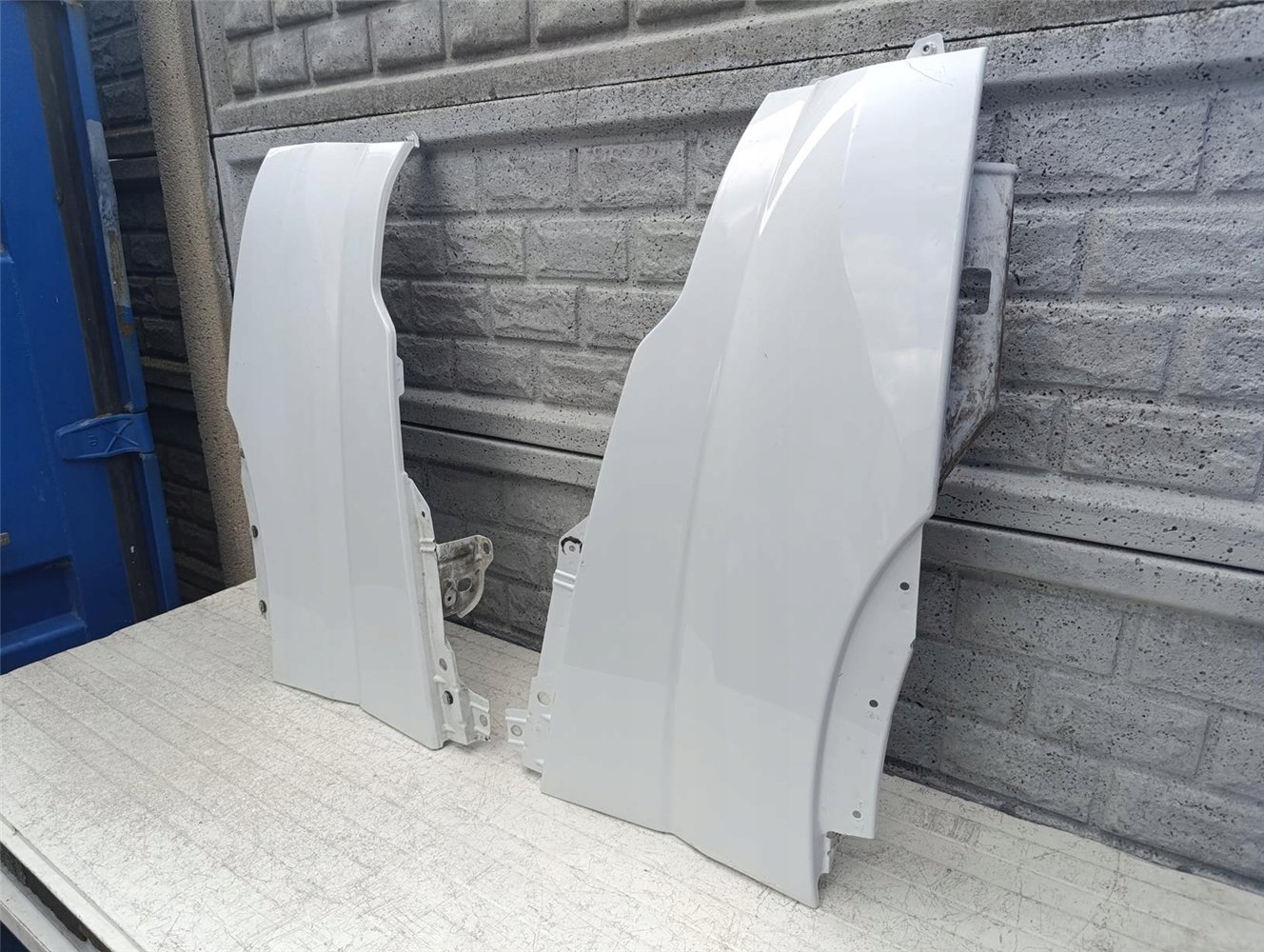 IVECO DAILY 2014 - BŁOTNIK PRZEDNI LEWY PRAWY ORYGINAŁ (17618517165)